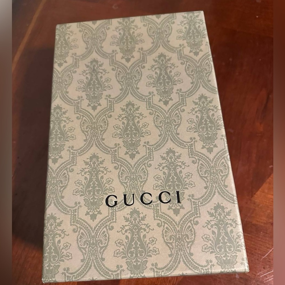Gucci Beige and Sage Patterned Gift Box